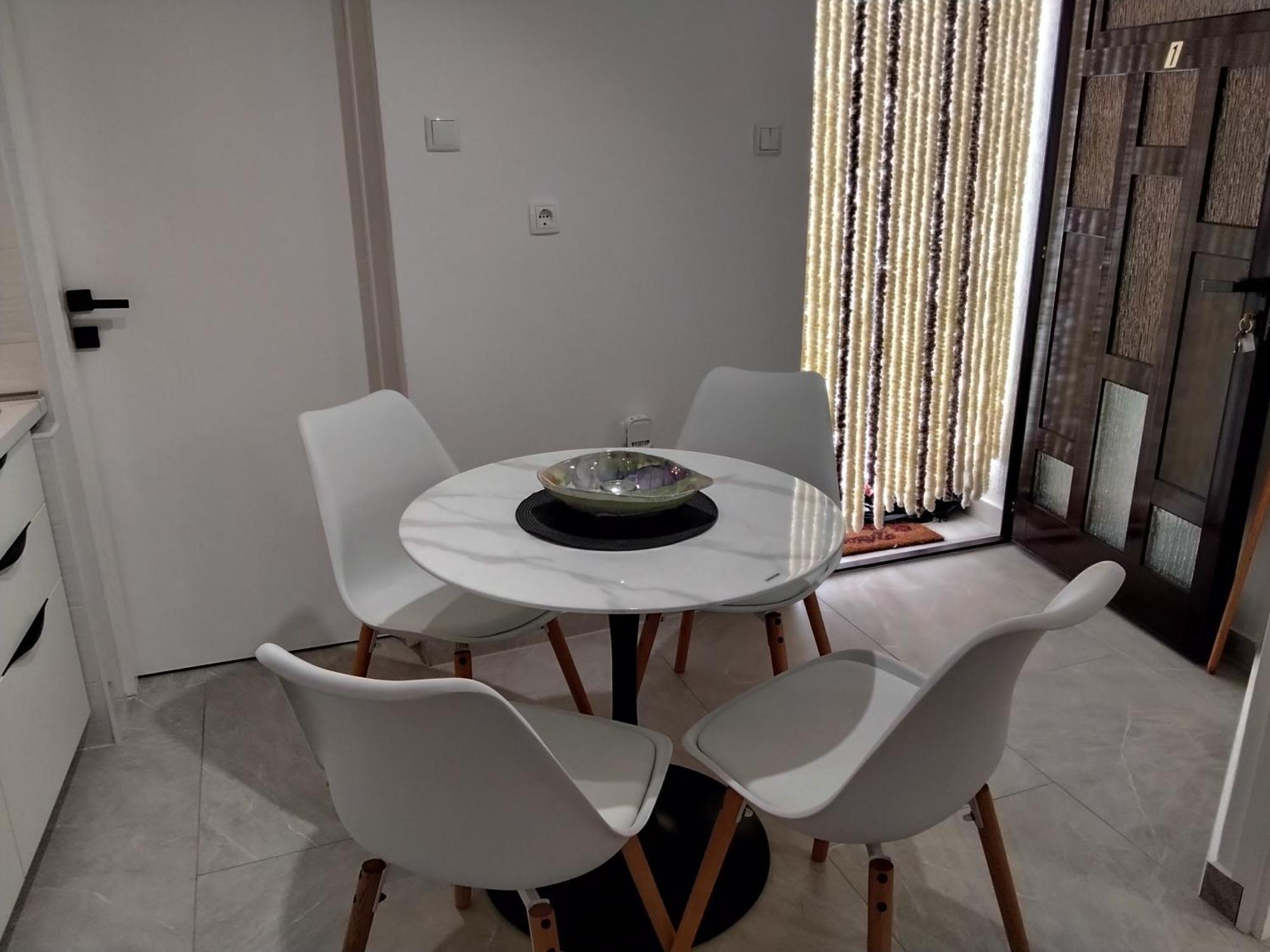 Old Town Baska Appartement Buitenkant foto